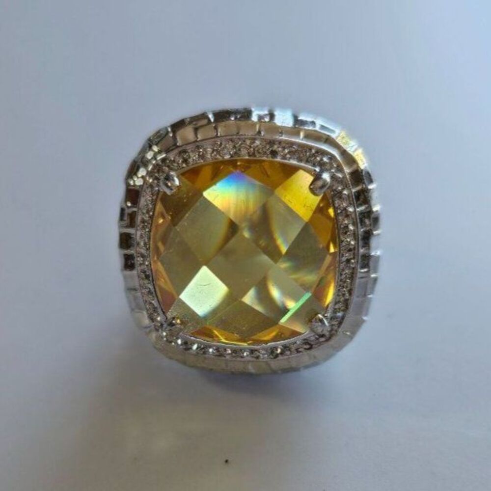 Silver tone large yellow rhinestone ring size 9